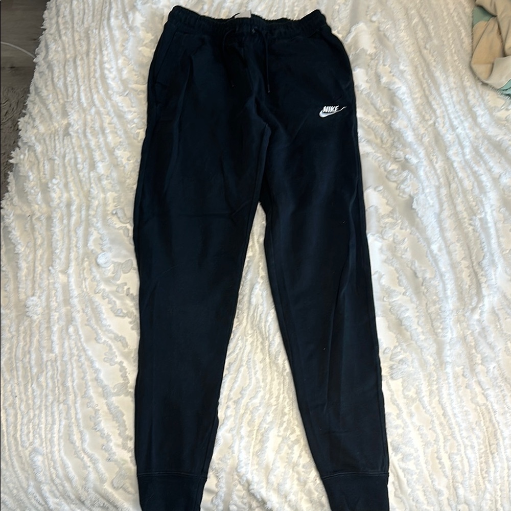 Nike women Black Jogger Pants
